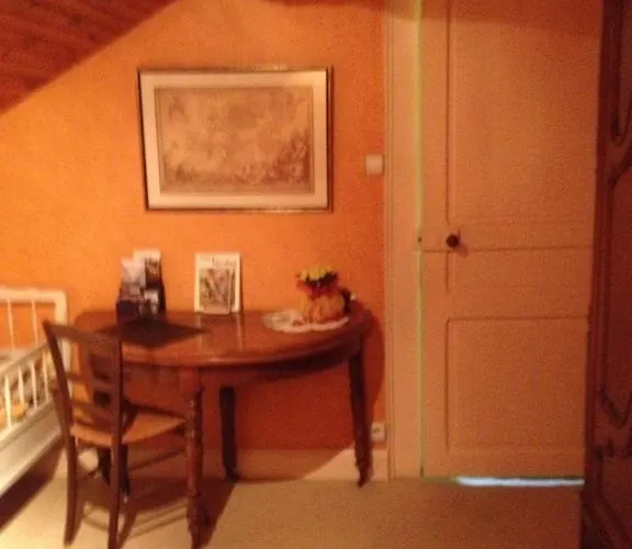 Nocleg ze śniadaniem D'hotes Des 3 Rois 3*